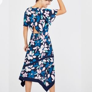 Octavia Cut Out Midi Dtess